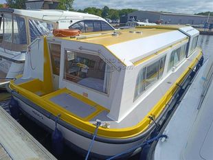 1985 Alpha Craft 32