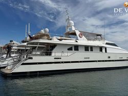 1991 Azimut 90