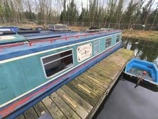 Primrose: 36ft Cruiser Stern Narrowboat