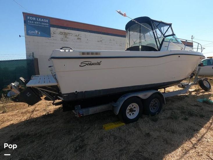 2002 Seaswirl 2600 striper