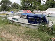 Albin 25