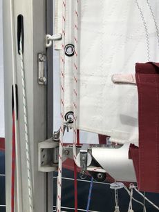 Delphia 29 swing keel yacht