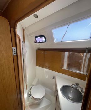 Jeanneau 53 Yacht for Sale 