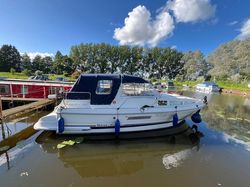 1999 Marex 280 Holiday