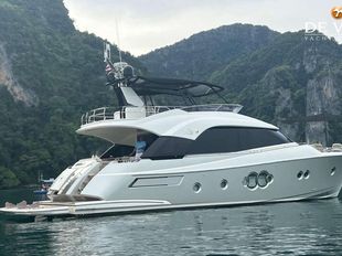 2015 Monte Carlo Yachts MCY 70