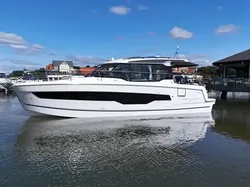 2025 Jeanneau Merry Fisher 1295 Coupé