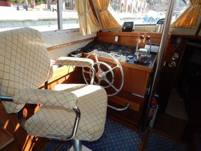 Solar 32  - Helm