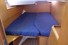 Jeanneau Sun Odyssey 44i Owner's Version