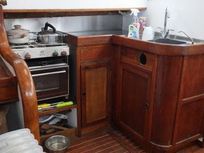 Endurance 35 Sailing Yacht - Galley