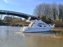 2003 Sealine F33
