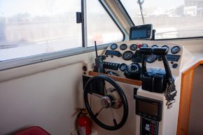 2001 Rodman 800 Flybridge 16