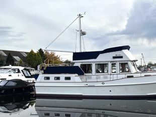 Grand Banks 42