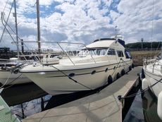 41ft 4' by 13ft Fairline Flybridge