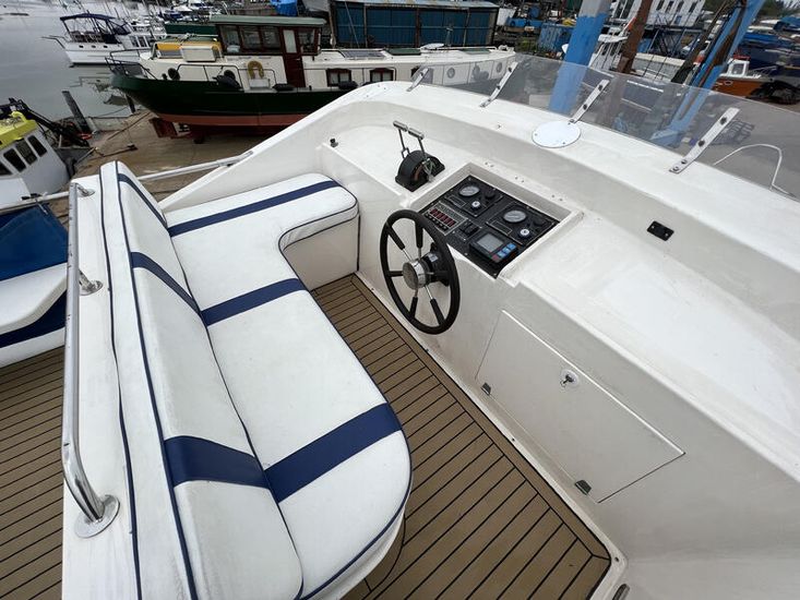 Corvette 320 for sale UK, Corvette boats for sale, Corvette used boat ...