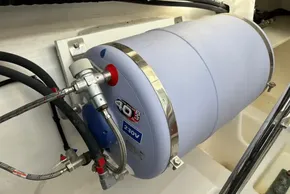 Water heater system on 2024 Leopard 40 Powercat, featuring 230V electric connections.