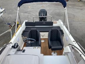 Atlantic 730 Cockpit-1