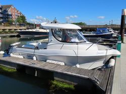 2007 Quicksilver 630 SD Pilothouse