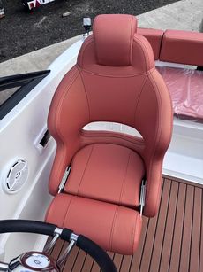 Okiboats Barracuda 585 DC