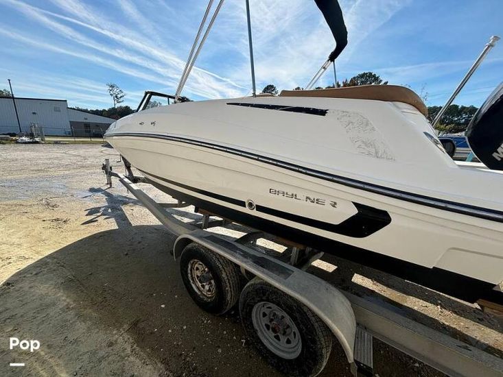 2021 Bayliner vr5