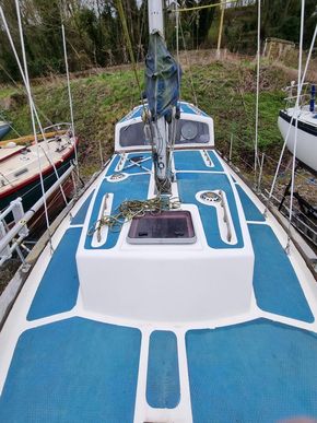 Bow to stern