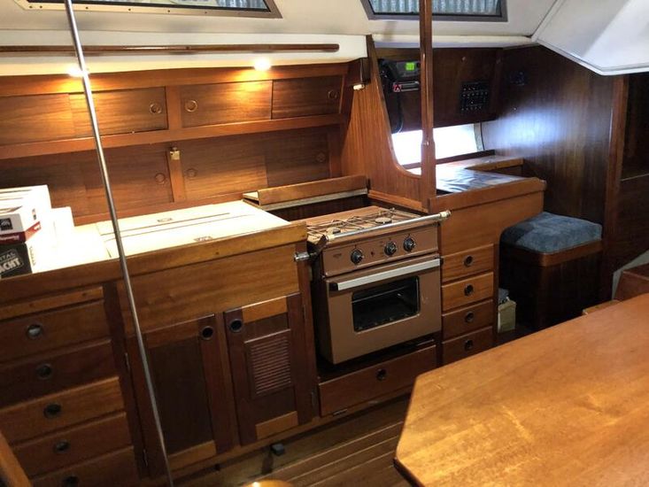 Sweden 34 gorgeous cruising yacht  only  £49500 just reduced