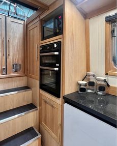 BESPOKE BOAT CO 57FT NARROWBOAT 2027