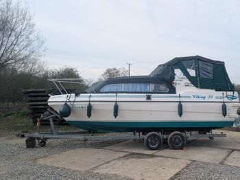 Viking 22 River Cruiser
