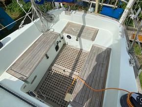 Halmatic 30ft  - Cockpit
