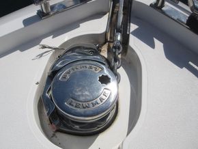 Princess V40  - Windlass
