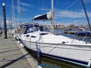 2005 Hunter Legend 33