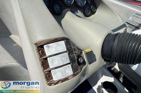 Bayliner 2252 - controls