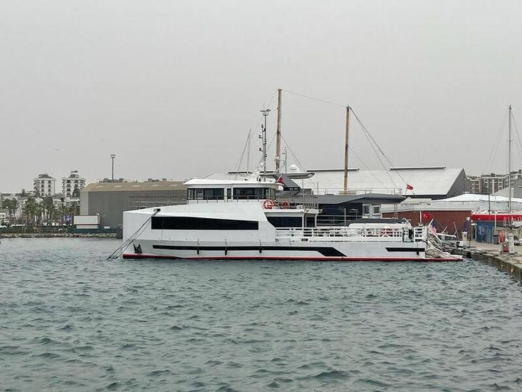 24 METER STEEL SUPPLY BOAT WITH CRANE