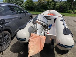 3.2 RIGID INFLATABLE BOAT: EXCELLENT.