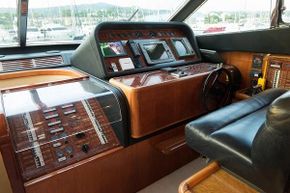 Ferretti 70 Siroco_Yacht_Brokers