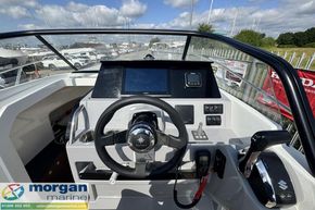 Jeanneau Cap Camarat 7.5 WA S3 - dash