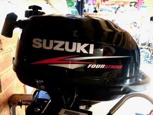 Suzuki 4 stroke Outboard engine