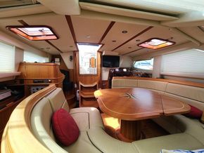 Discovery 55  - Looking Aft