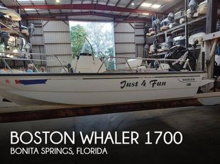 Bayliner Capri 1700 Bowrider Complete Windshield Set with Starboard Rail