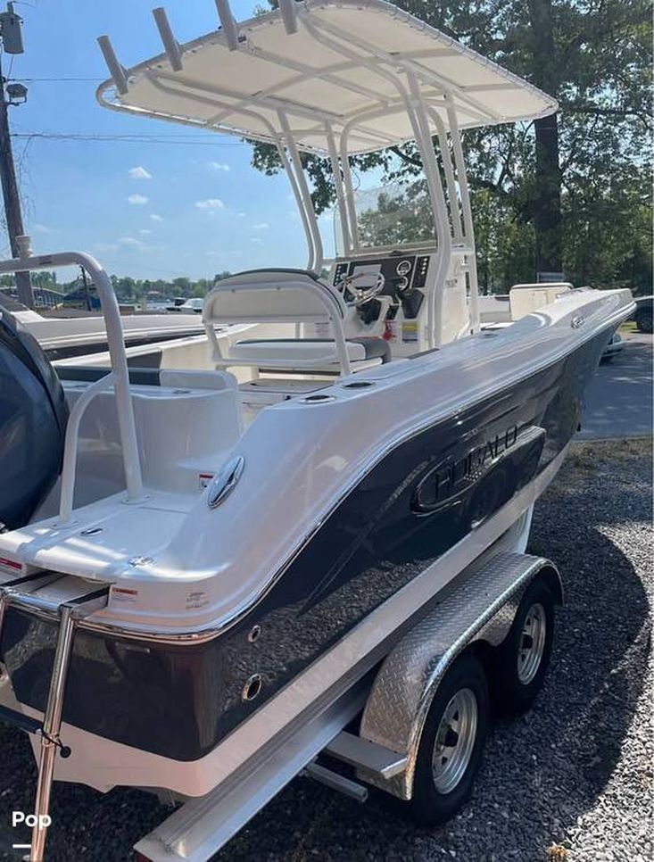 2024 Robalo 202 explorer