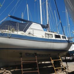 1976 Finnsailer 35