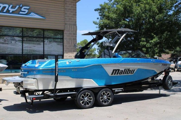 2019 Malibu wakesetter 25 lsv