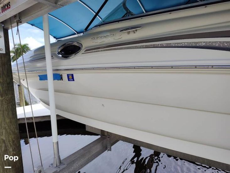 2002 Sea Ray 240 sundeck