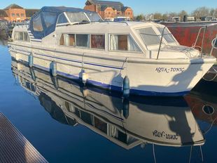 Aqua Tonic 32' Viking river / canal cruiser