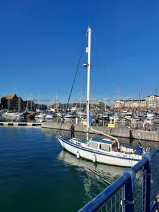 1990 Trident Voyager 35