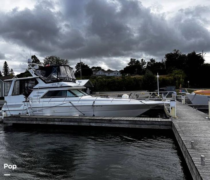 1989 Sea Ray 440 aft cabin