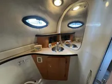 1999 Regal Commodore 242