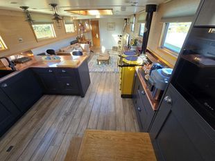 Dutch Barge Style Widebeam RLL Boats