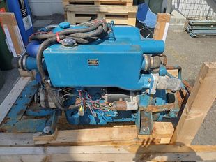 USED Ford 2722E 88hp Marine Engine & Gearbox Package