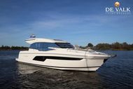 2021 Prestige 520S
