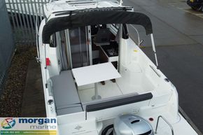 Jeanneau-Merry-Fisher-695-Series-2-Sylvia-Jean-table=-cockpit